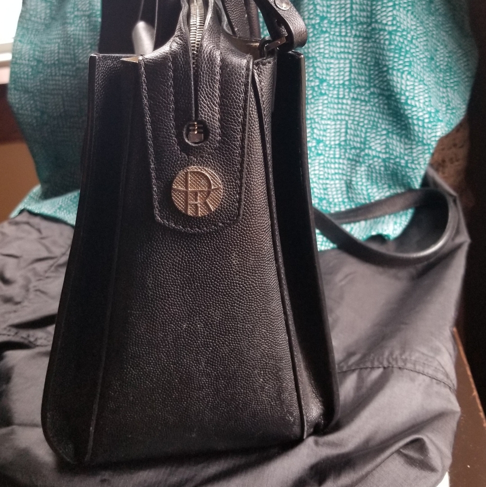 THE ROW Leather Classic Handle Tote - Picture 4 of 13